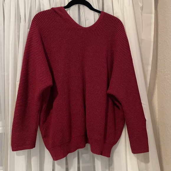 Maroon Forever 21 Sweater - Picture 3 of 3